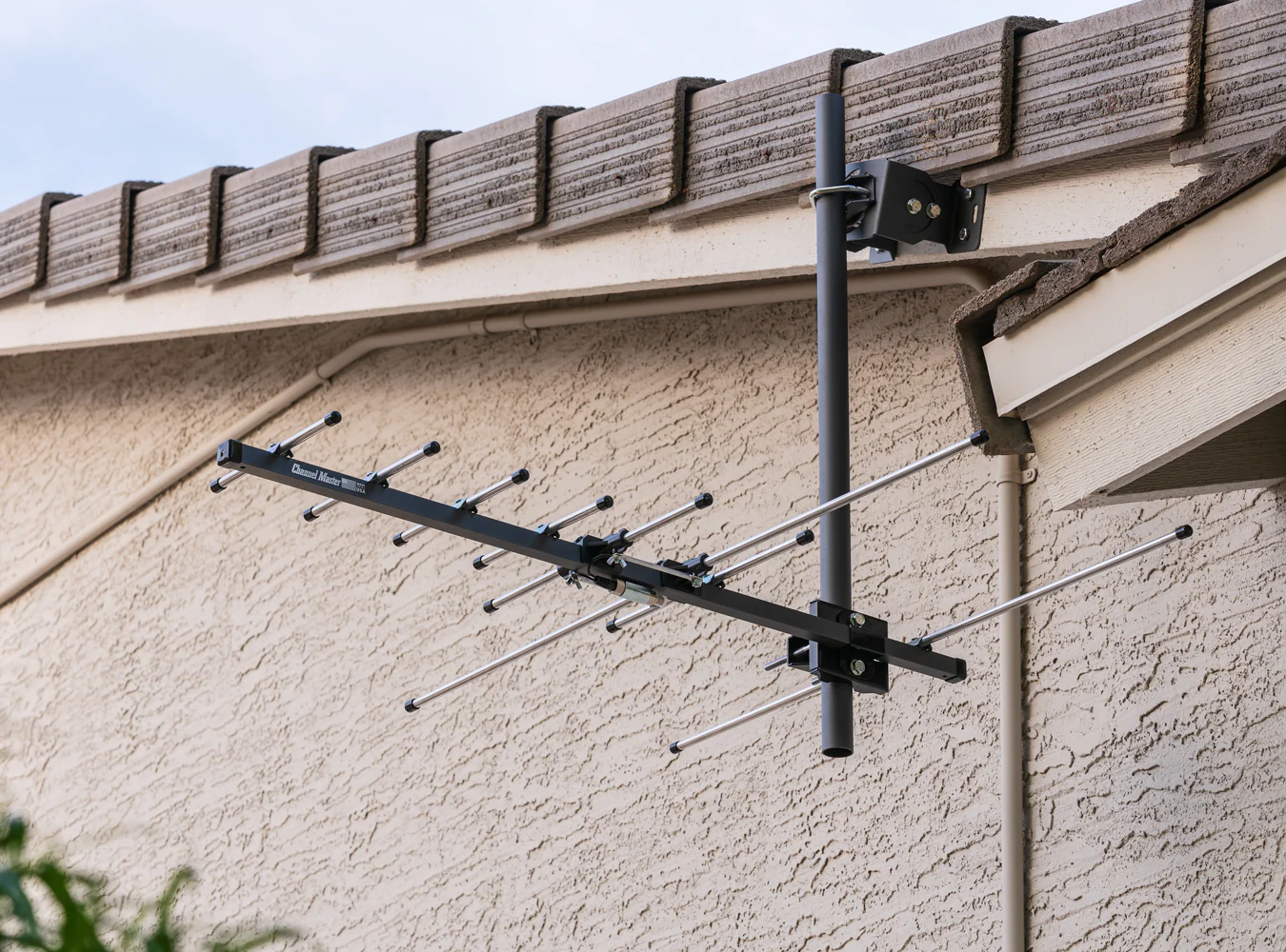 Pro-Model UHF/VHF TV Antenna - Image 7