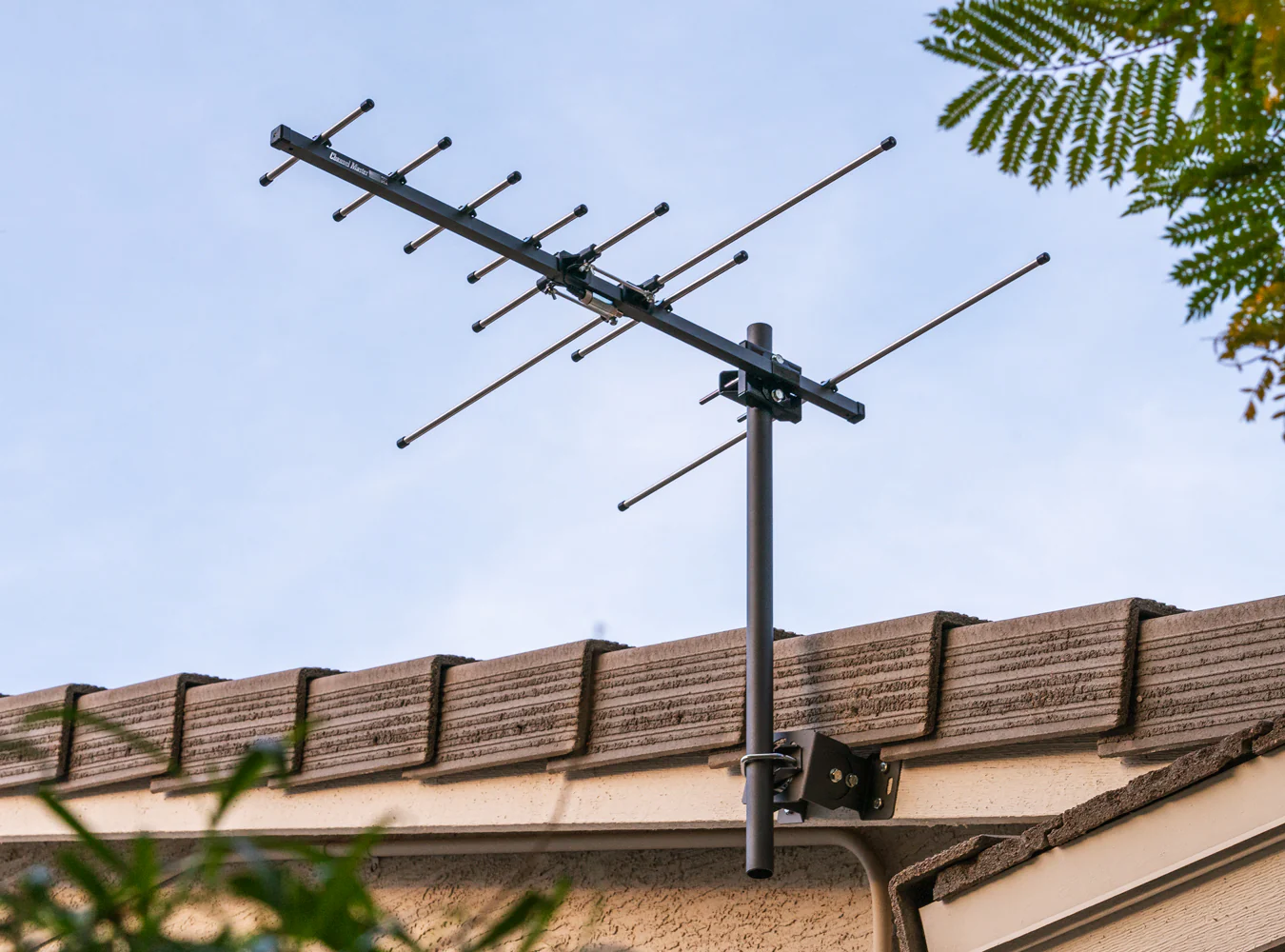 Pro-Model UHF/VHF TV Antenna - Image 8